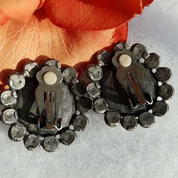 EARRINGS VTG FAUX IVORY - Picture 4 of 6